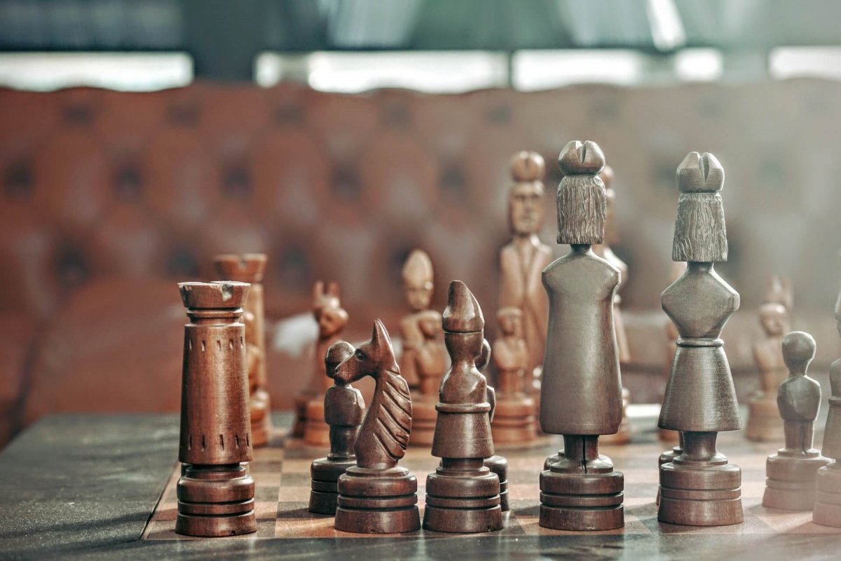 title image: chess board